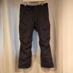 Men's dark gray snow pants.